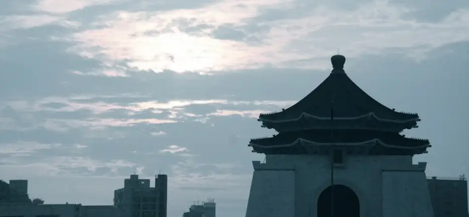 TAIWAN INSIDER Vol. 1 No. 4